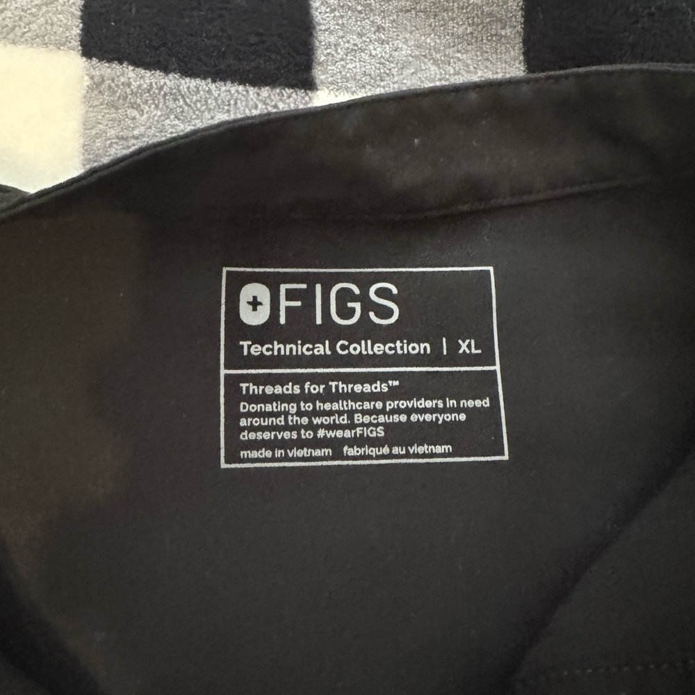 Figs Black Technical Collection Set - image 3